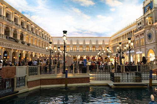 Yritysluotot: Ratkaisut Kasvun Ja Investointien Tueksi